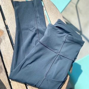 W Lulu Lemon - Fast and Free